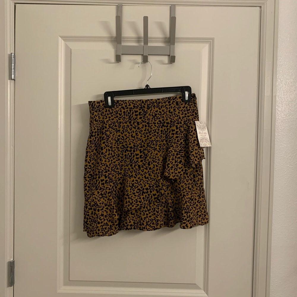 Animal printed mini skirt